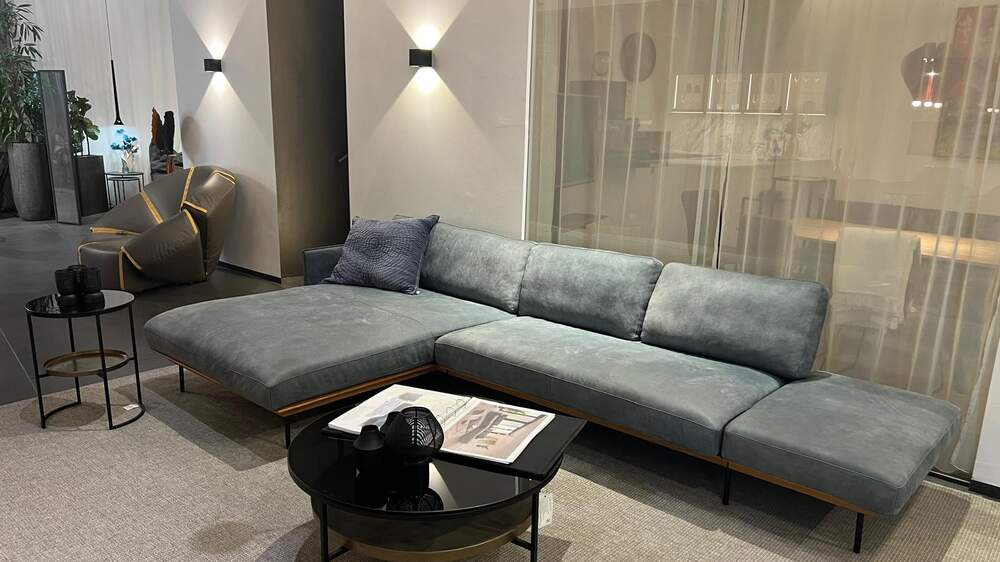 Tommy M Ecksofa in Echtleder