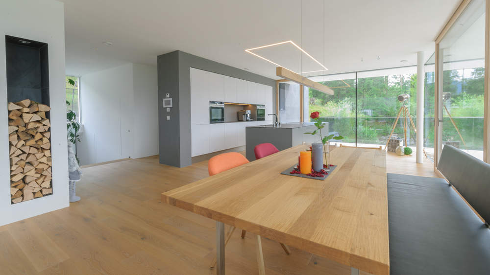 Design-Küche mit traumhaftem Ausblick 
